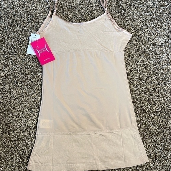 NWT Yummie Tummie by Heather Johnson medium nude 3 panel shaping tank. - Picture 4 of 9